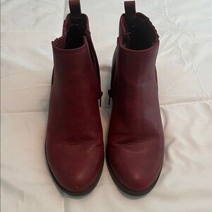 Kim Rogers Maroon Ankle Booties